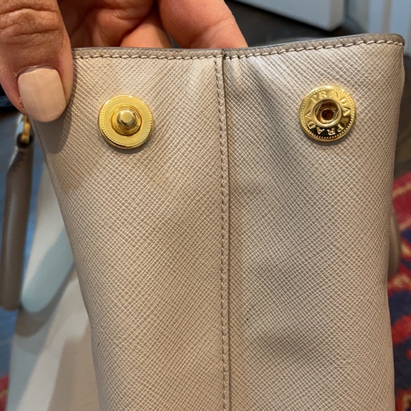 Prada Saffiano Lux tote - Picture 8 of 16